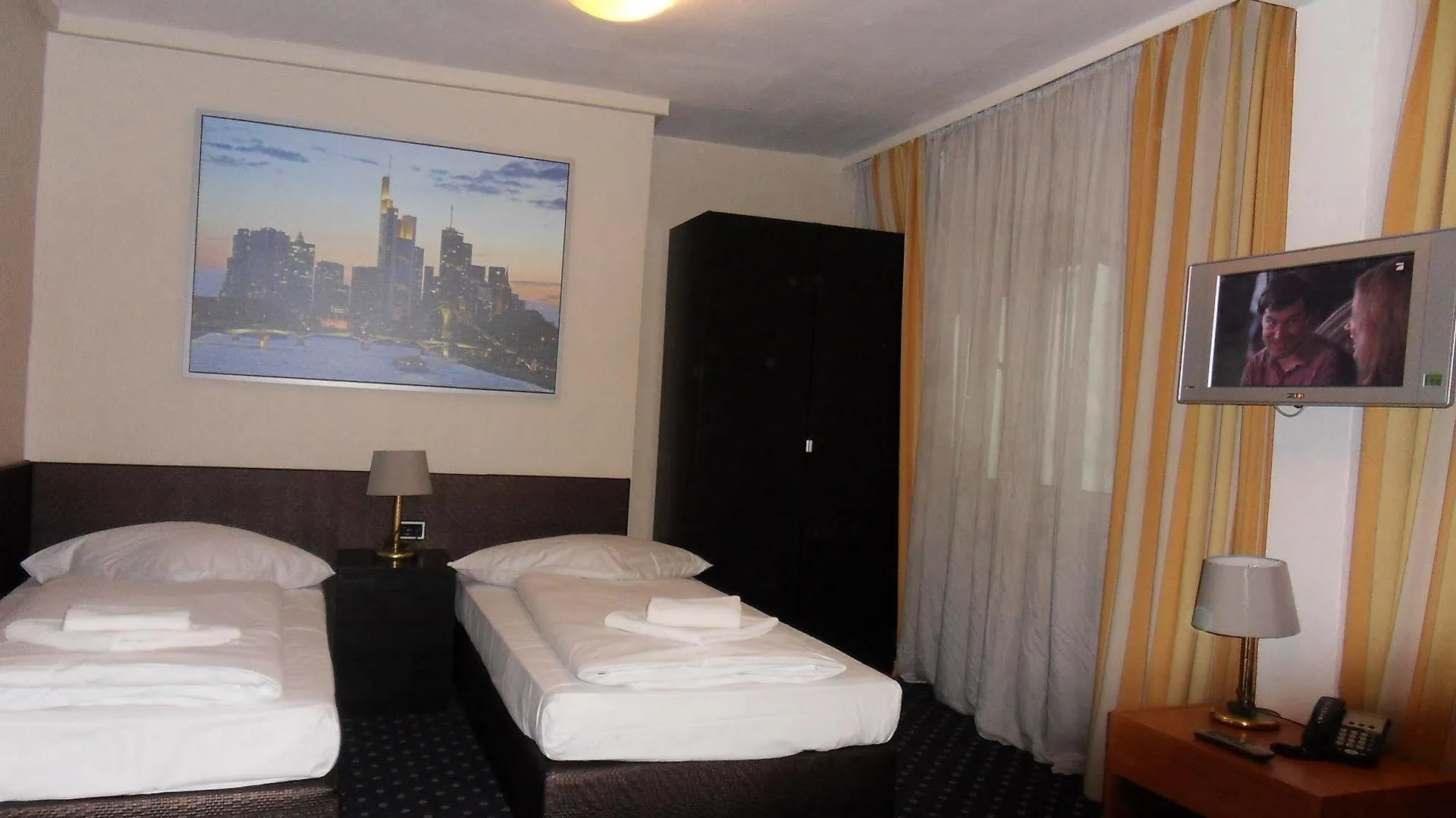 Carlton Hotel Frankfurt am Main 3*,